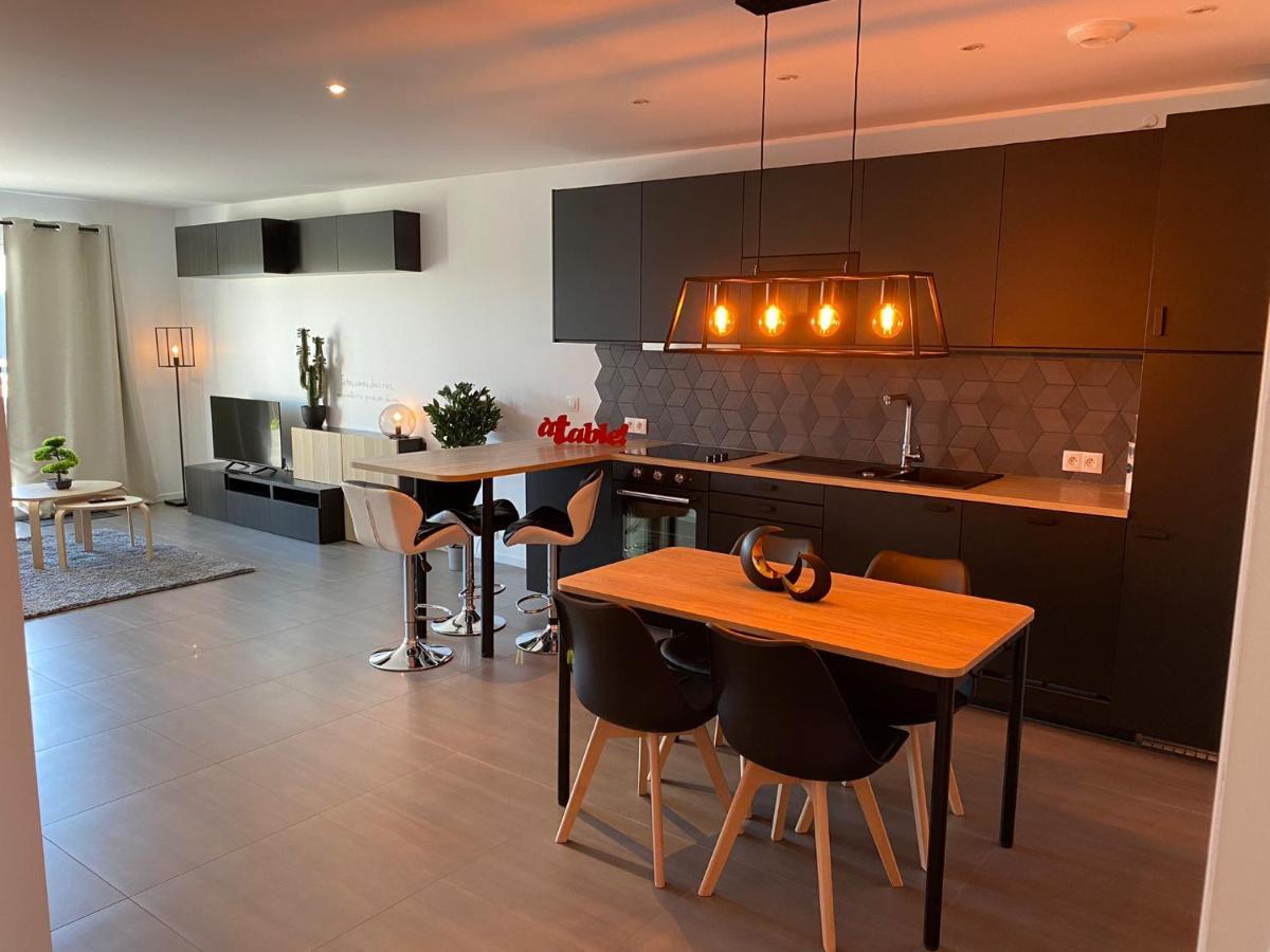 Gold Cocoon T3 74M2 Proche Centre Ville Villejust Bagian luar foto