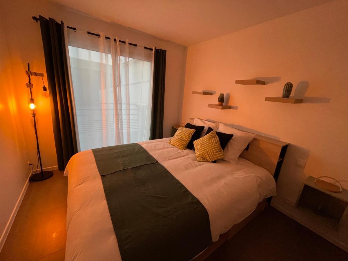 Gold Cocoon T3 74M2 Proche Centre Ville Villejust Bagian luar foto
